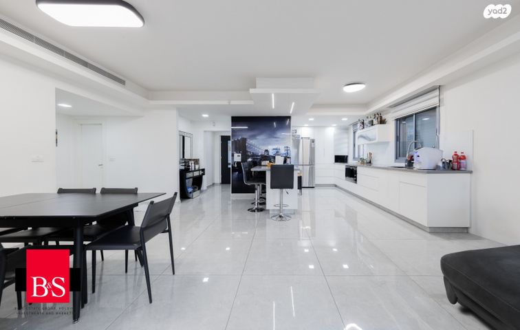 דירת גן, טרומפלדור, צפון מזרח מרכז העיר, נתניה