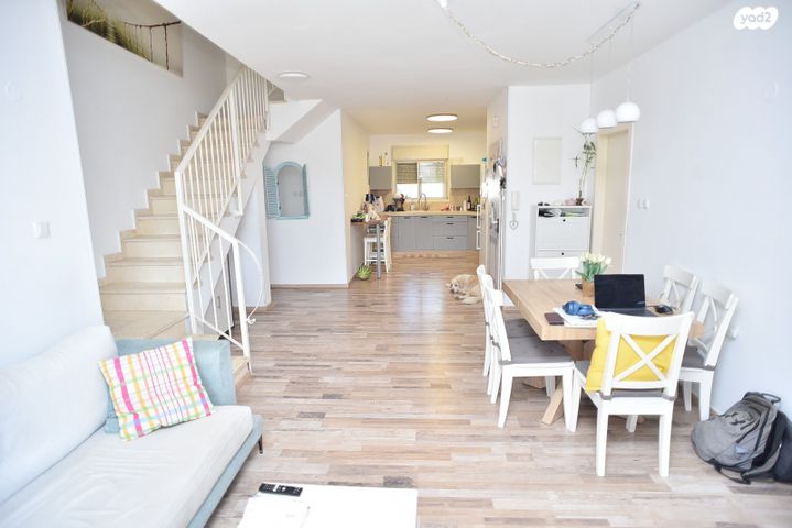 דופלקס, גדרה מזרח, גדרה