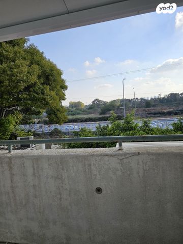 דירה, אבן גבירול, רחובות