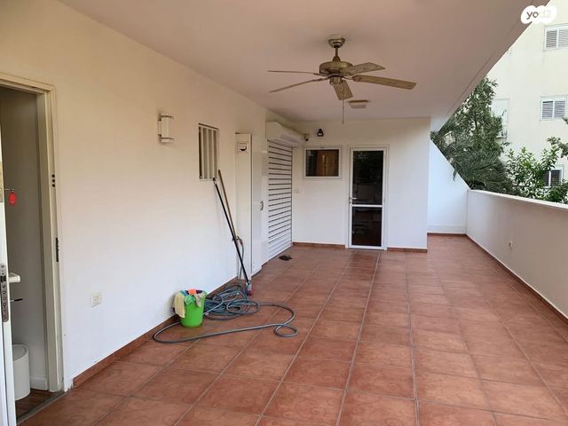 דירת גן, מרכז, הרצליה