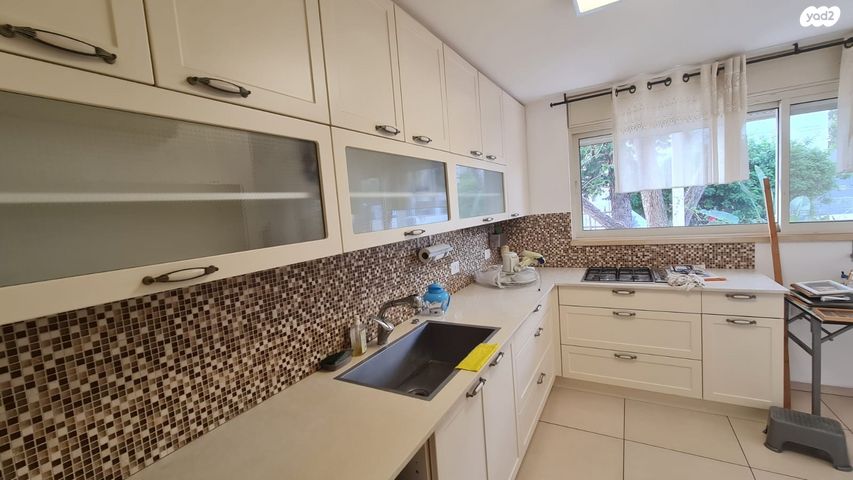 בית וקאנטרי, גיורא יוספטל