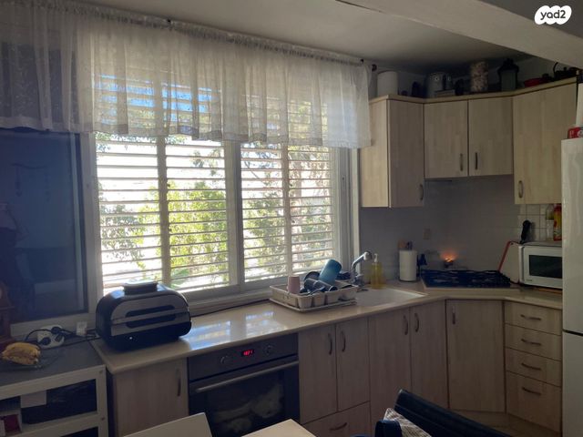 דירה, הרצליה