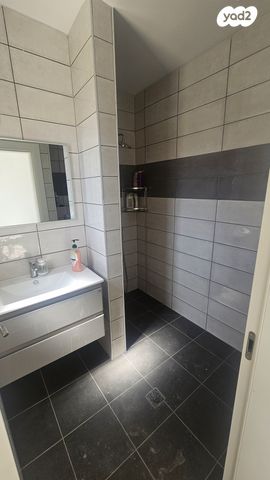 גג/ פנטהאוז, הכינור, שאר העיר, גבעת זאב