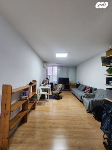 מעפילי אגוז 4