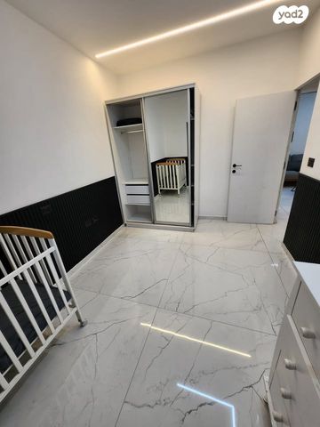 דירה, חכמי אתונה, שפירא, תל אביב יפו