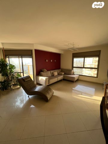 דירה, אהוד מנור 17, קרית אילון, חולון