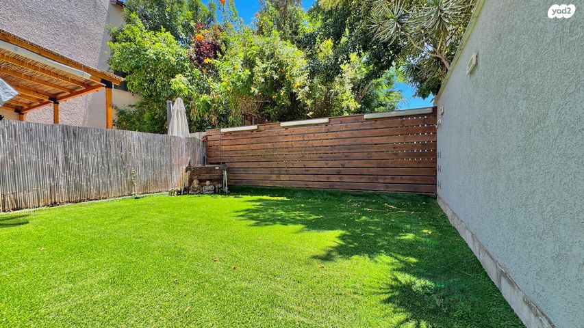 גני צהלה, רמות צהלה