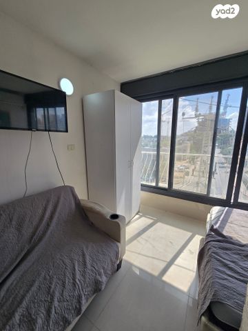 מתתיהו גנם 1