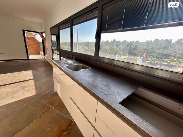 דירה, שדרות בן צבי, נחלאות, שערי חסד, ירושלים