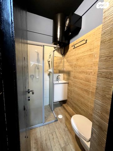 משרדים, דרך העצמאות 118, שער פלמר, תחנת רכבת השמונה, חיפה