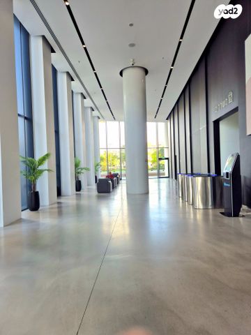 משרדים, דרך מנחם בגין, מונטיפיורי, הרכבת, תל אביב יפו