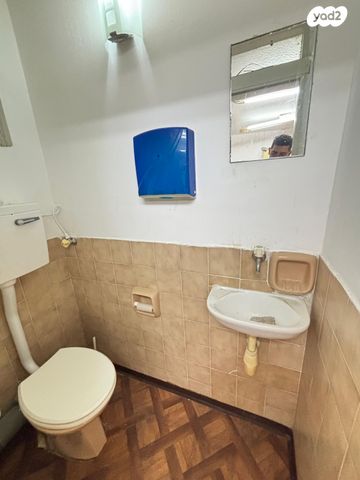 בניין משרדים, אלימלך, שכונת בן גוריון, מרכז העיר ג', רמת גן