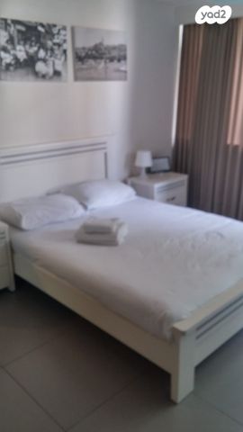 חנויות/ שטח מסחרי