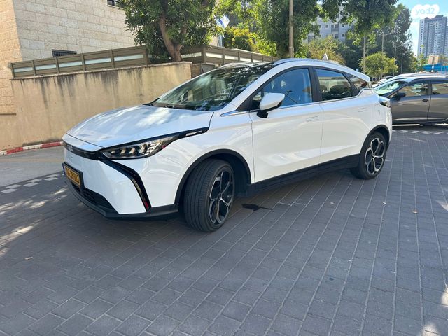 ג׳ילי Geometry C