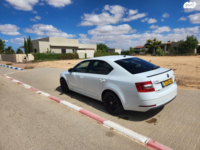 סקודה אוקטביה