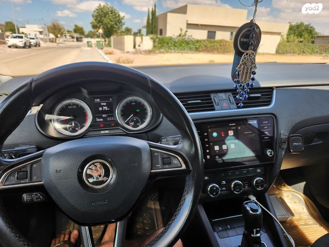 סקודה אוקטביה