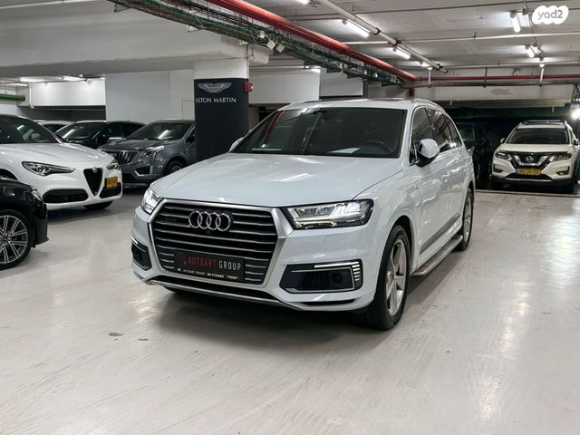 אאודי Q7