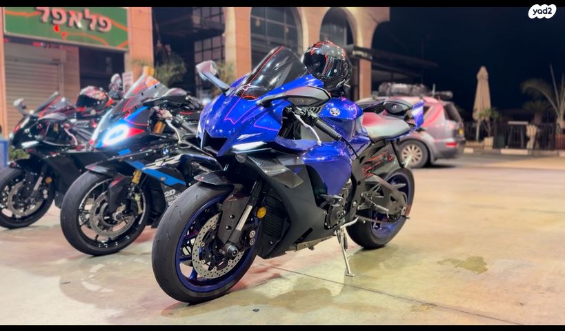 מודעת רכב ימאהה YZF-R1