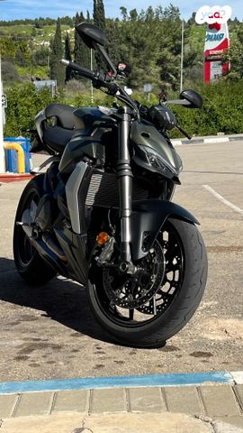 דוקאטי סטריטפייטר