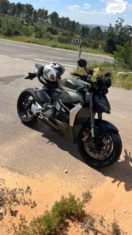 דוקאטי סטריטפייטר