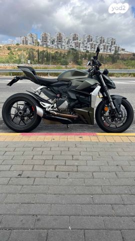 דוקאטי סטריטפייטר