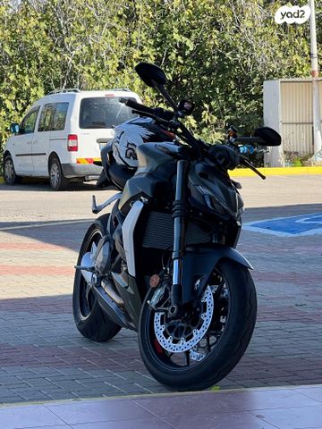 דוקאטי סטריטפייטר