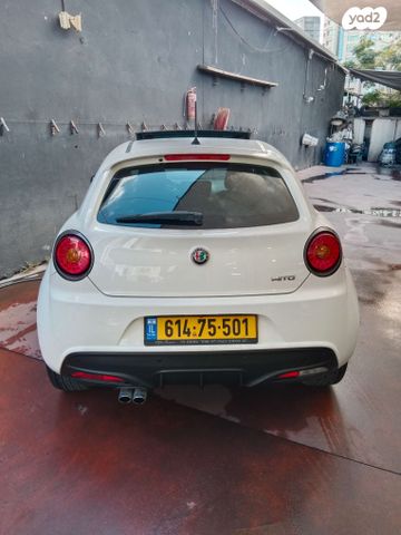 מודעת רכב אלפא רומיאו מיטו