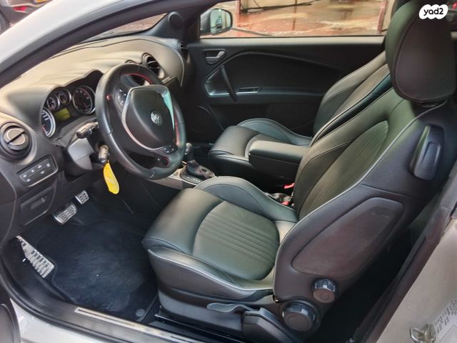 אלפא רומיאו מיטו