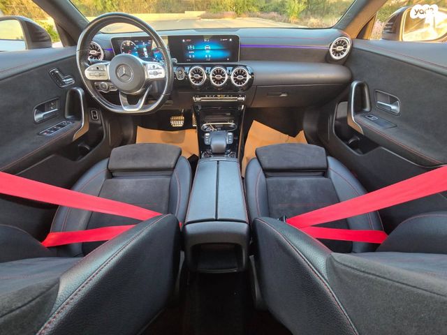 מרצדס-בנץ CLA