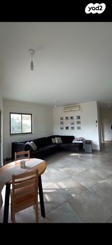 דירה, הברוש 1, מעונה, מעונה