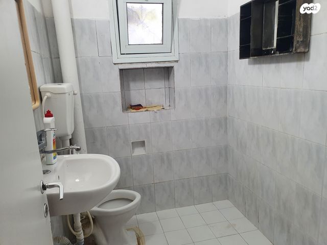 דירה, התחייה 1, גבעת ציון וגבעת הפרחים, אשקלון