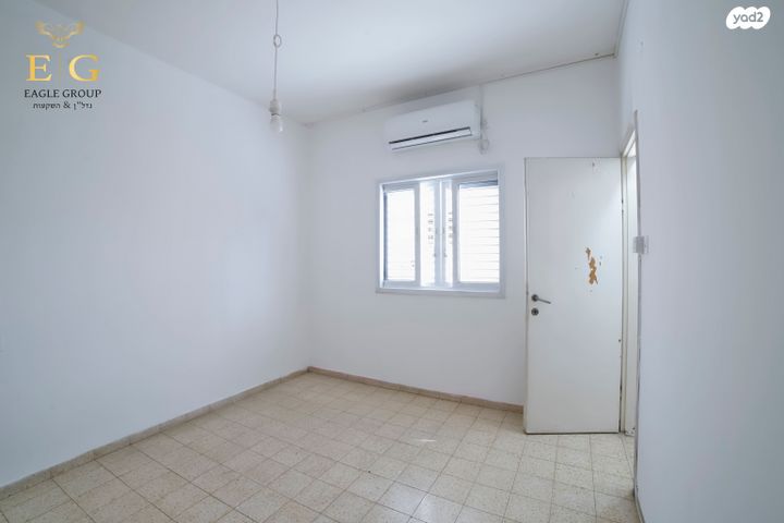 דירה, אריה שנקר, מרכז, קרית עבודה, חולון