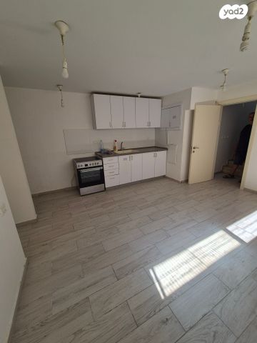 בית פרטי/ קוטג', כפר ורבורג