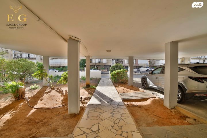 דירה, אריה שנקר, מרכז, קרית עבודה, חולון