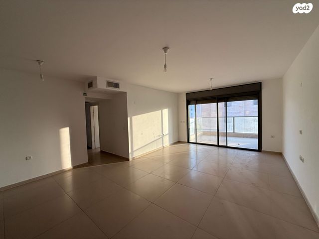 דירה, גפן 66, החורש, חריש