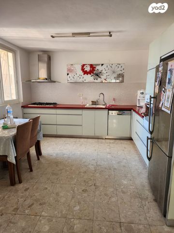 דרך השלום 42