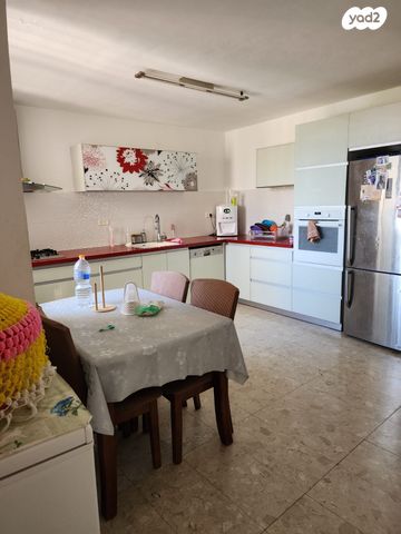 דירה, דרך השלום 42, תל חנן, נשר