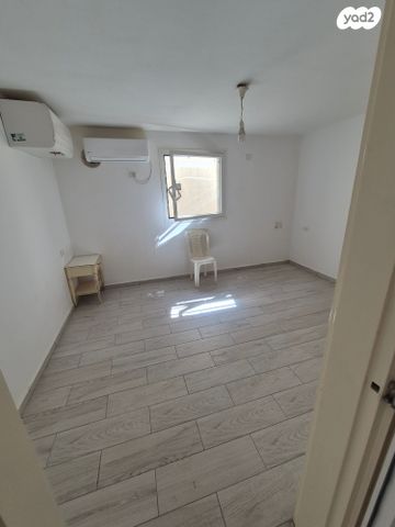 בית פרטי/ קוטג', כפר ורבורג