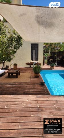 בית פרטי/ קוטג', שדמות דבורה