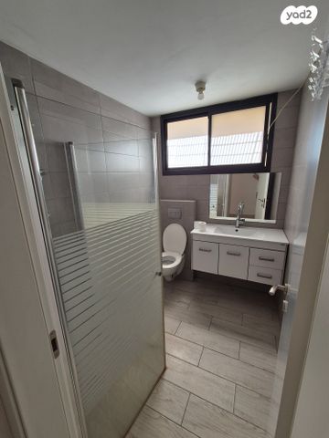 בית פרטי/ קוטג', כפר ורבורג