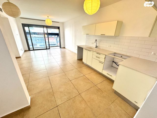 דירה, סמטת השילוח, יד לבנים, רמת גן