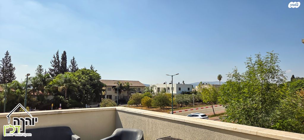 דו משפחתי, כפר תבור