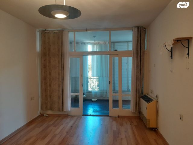 הרב עוזיאל 18