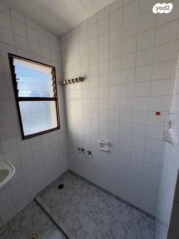 דירה, דרך הארבעה, עכו