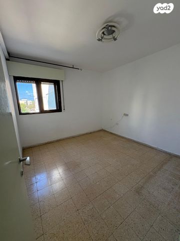 דירה, דרך הארבעה, עכו