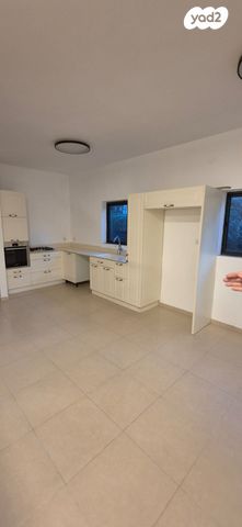 בית פרטי/ קוטג', שתולים