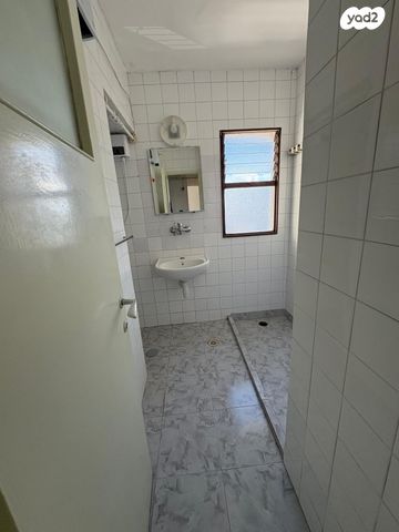 דירה, דרך הארבעה, עכו