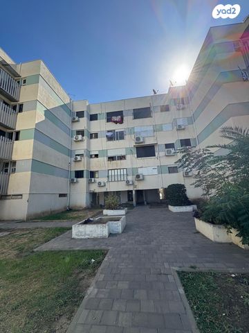 דירה, דרך הארבעה, עכו