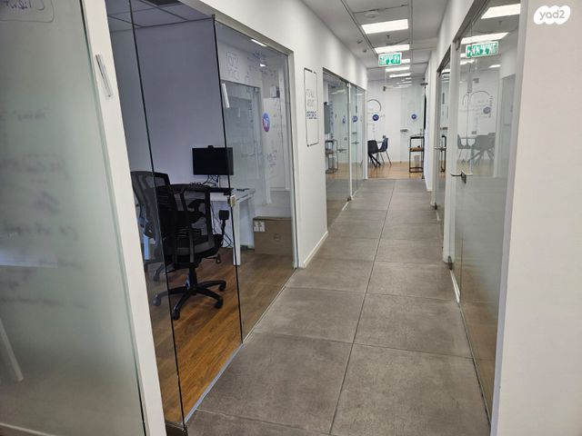 יגאל אלון 94