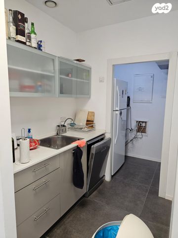 משרדים, יגאל אלון 94, תל אביב יפו